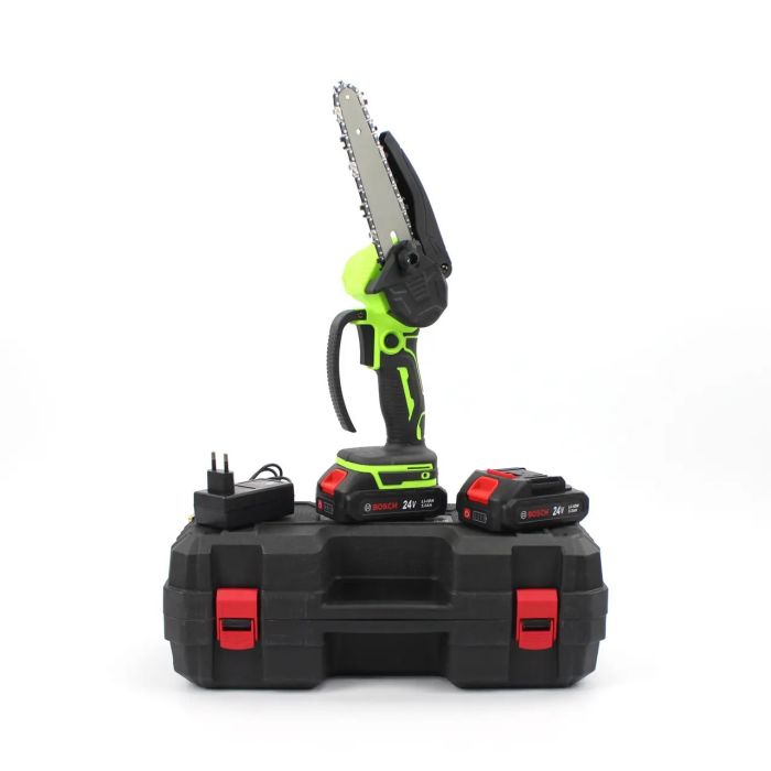 Акумуляторна міні-пила Bosch UniversalChain 18 (24V, 5Аh, шина 15 см) АКБ веткоріз Бош